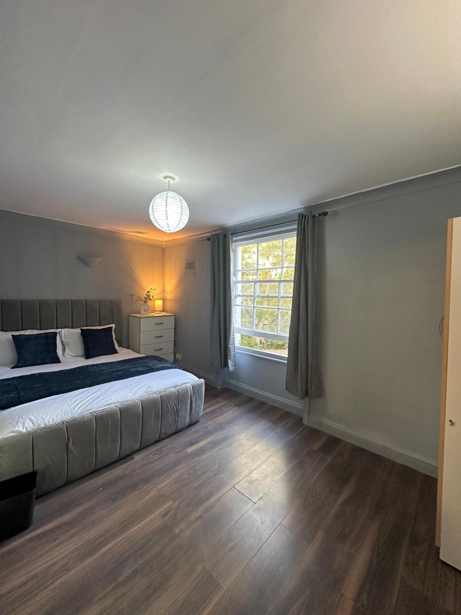 Luxury Room In A 4 Bedroom Flat! 4 Minutes Walk To Kingscross, St Pancras London Eksteriør bilde