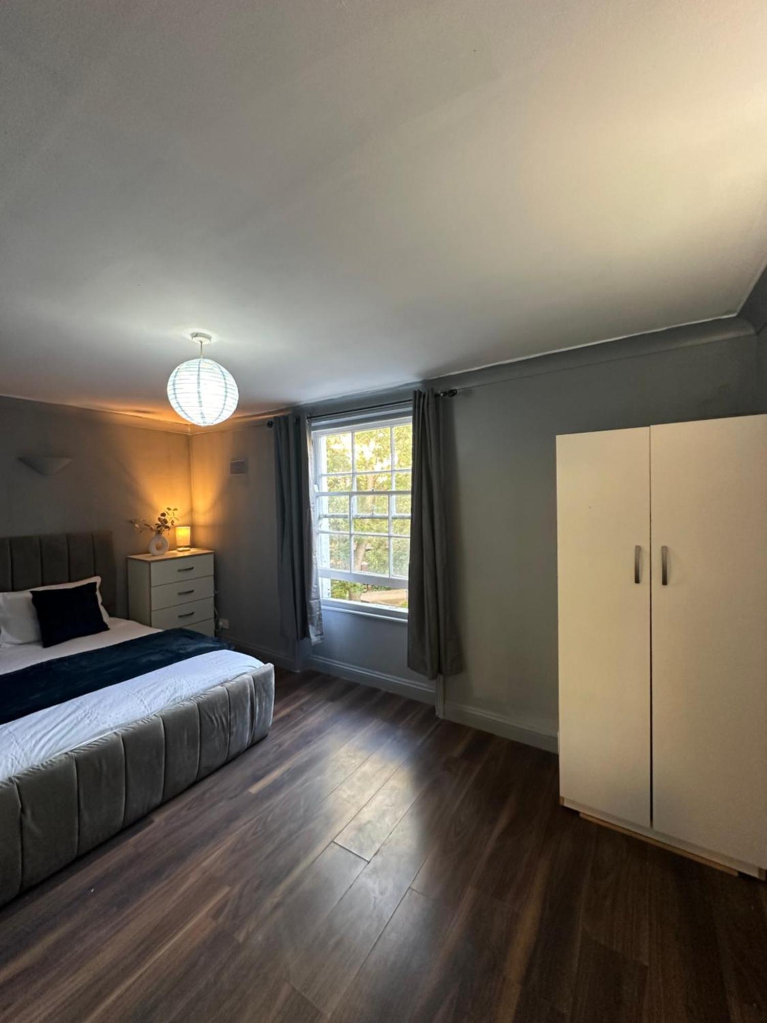 Luxury Room In A 4 Bedroom Flat! 4 Minutes Walk To Kingscross, St Pancras London Eksteriør bilde