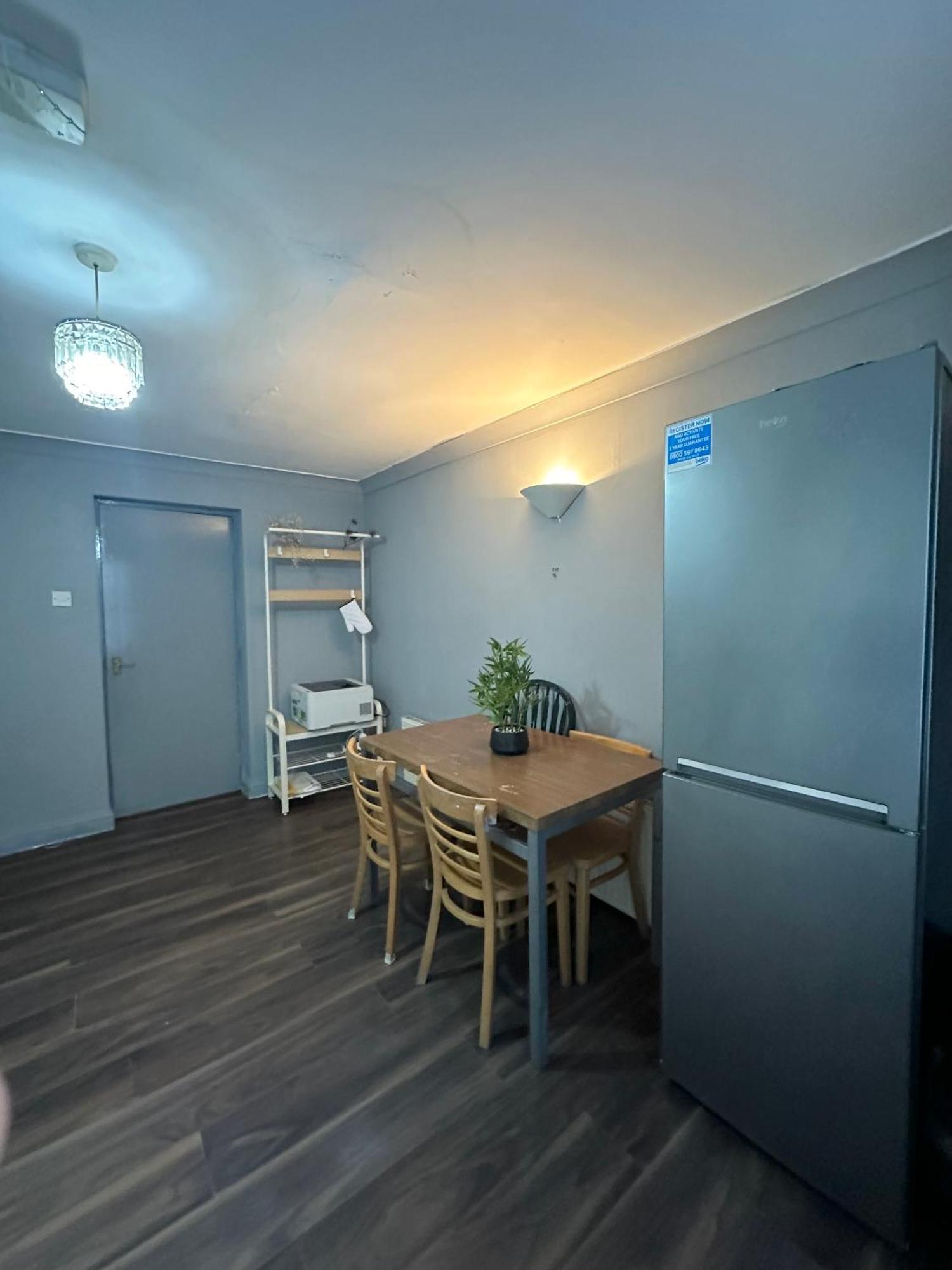 Luxury Room In A 4 Bedroom Flat! 4 Minutes Walk To Kingscross, St Pancras London Eksteriør bilde