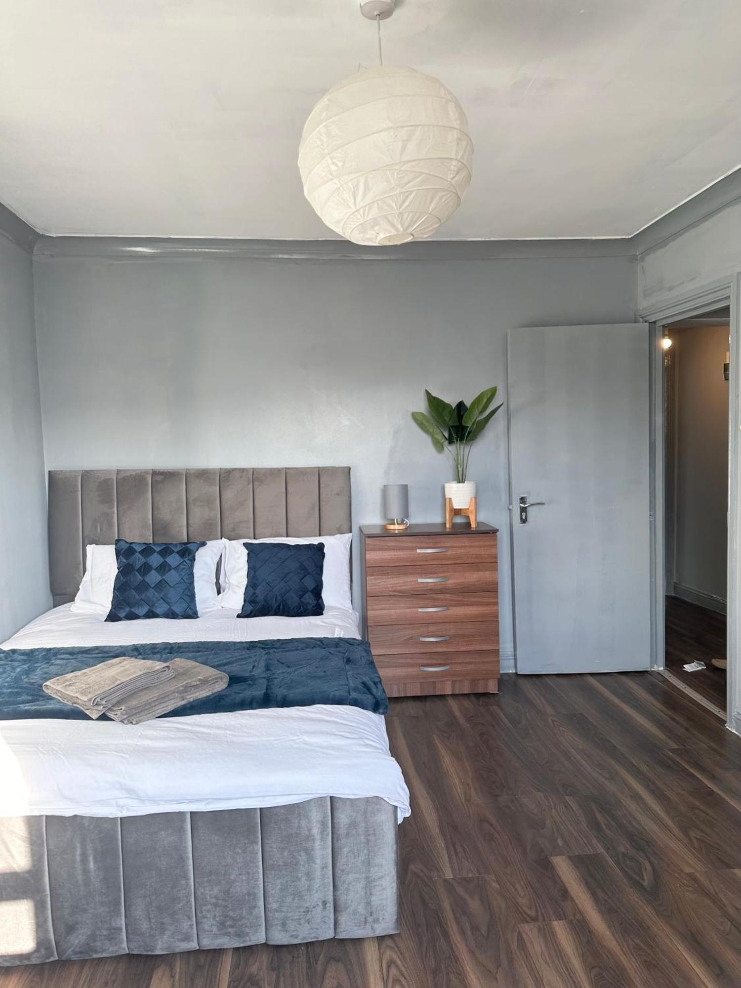 Luxury Room In A 4 Bedroom Flat! 4 Minutes Walk To Kingscross, St Pancras London Eksteriør bilde